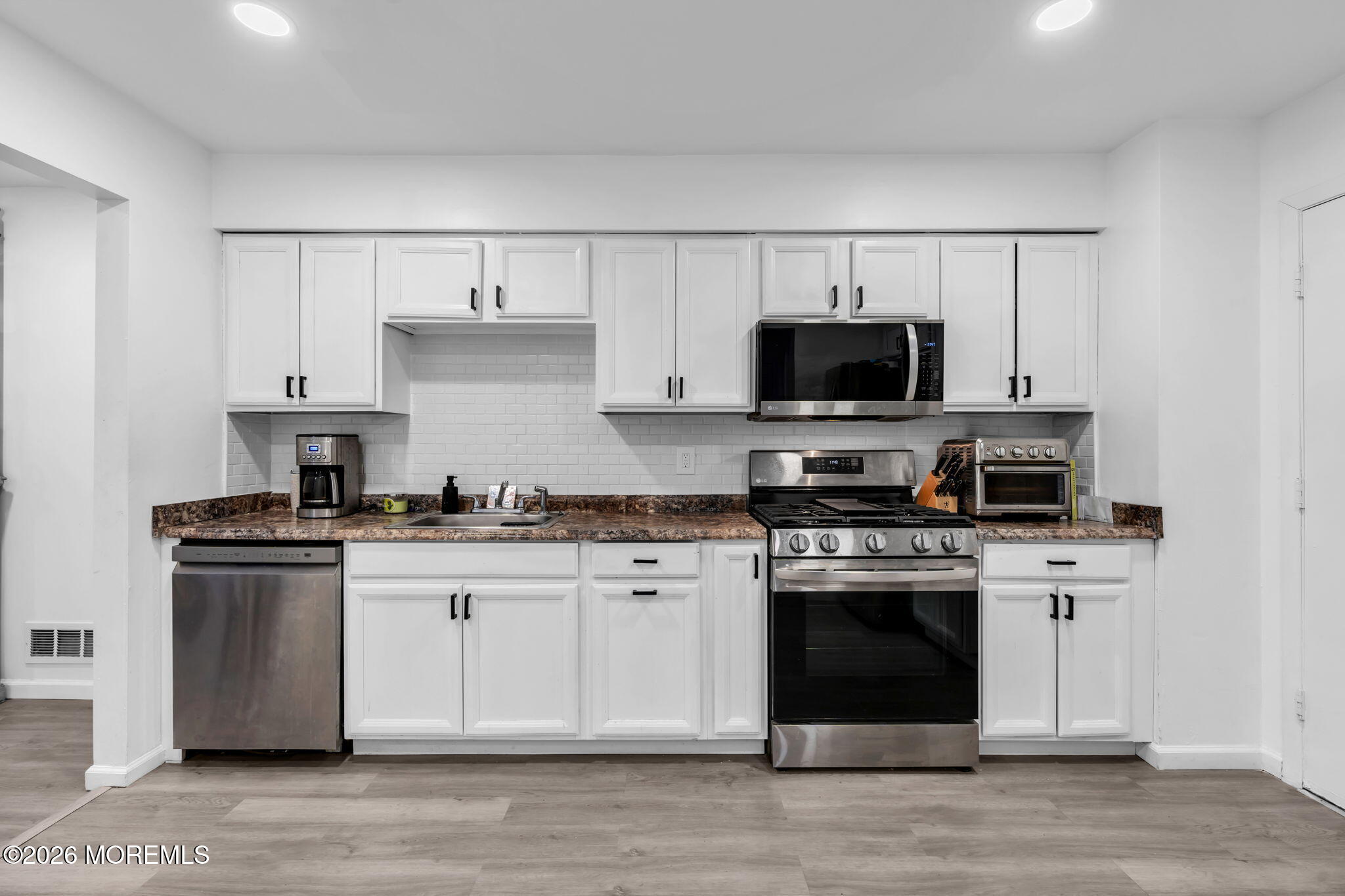 281 Longwood Drive Manalapan NJ 07726