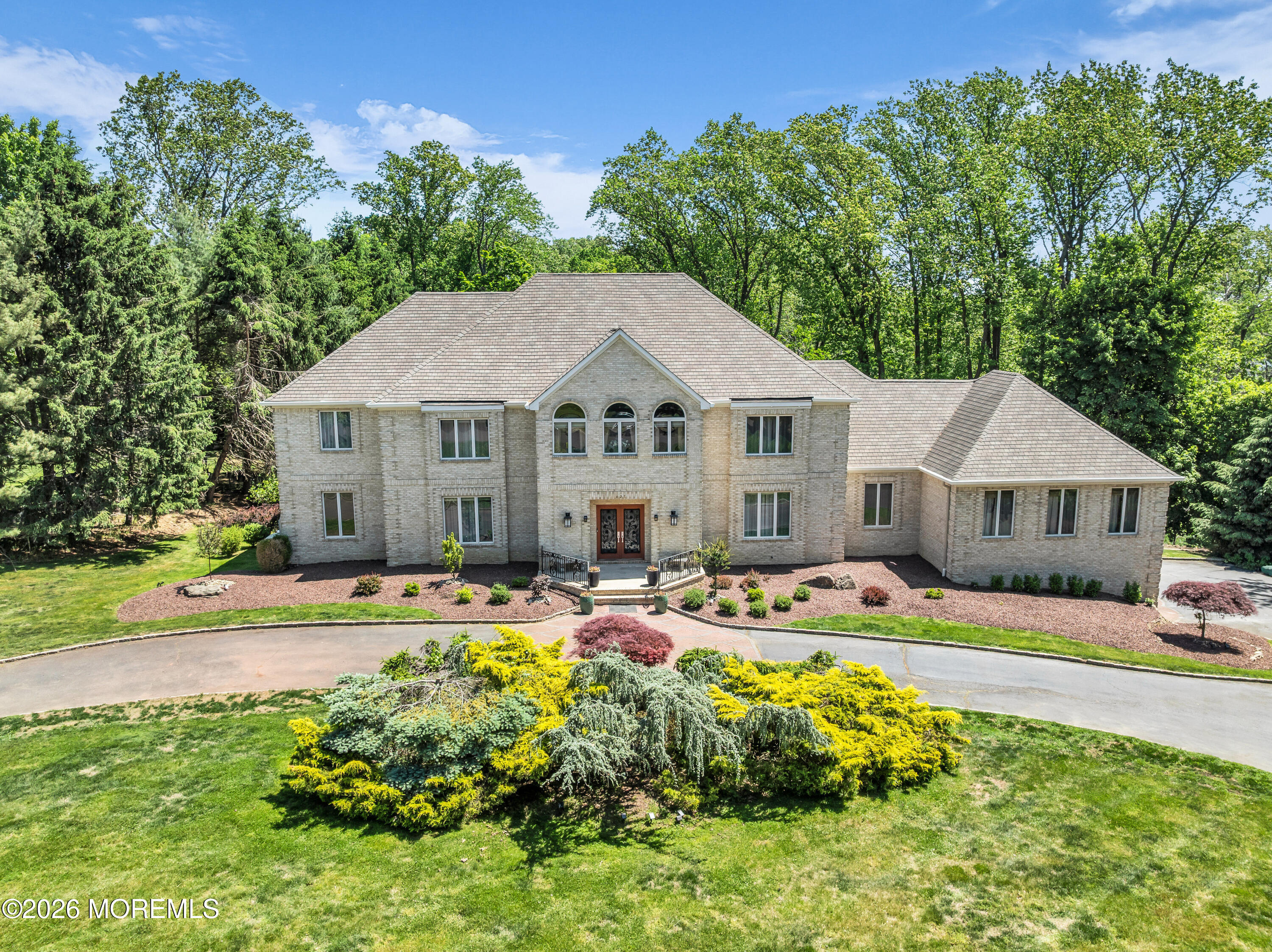 427 Fawns Run Morganville NJ 07751