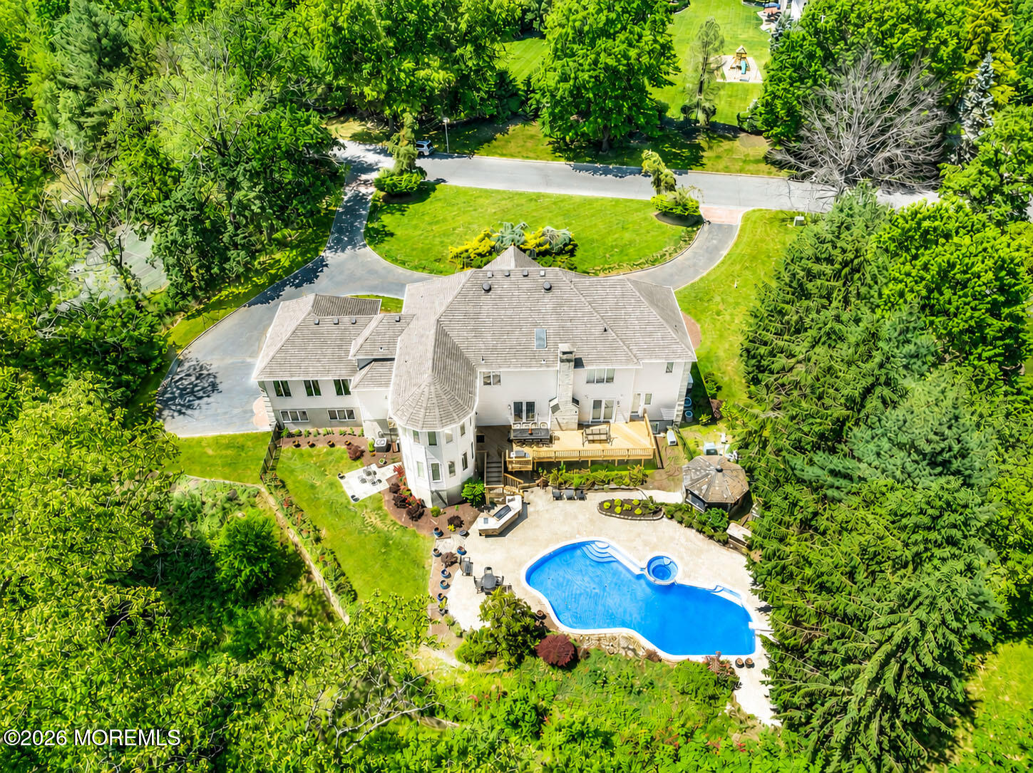 427 Fawns Run Morganville NJ 07751