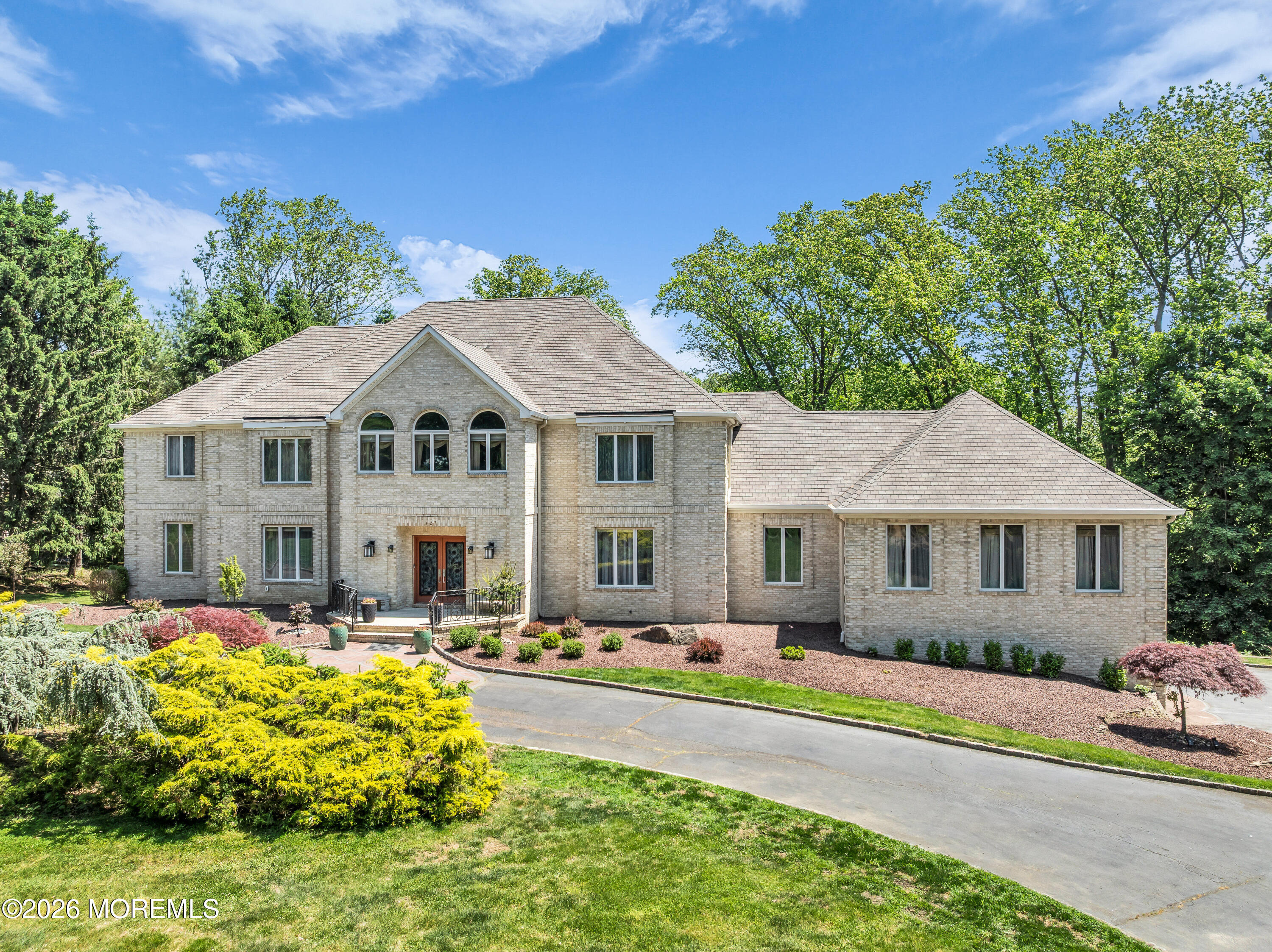 427 Fawns Run Morganville NJ 07751