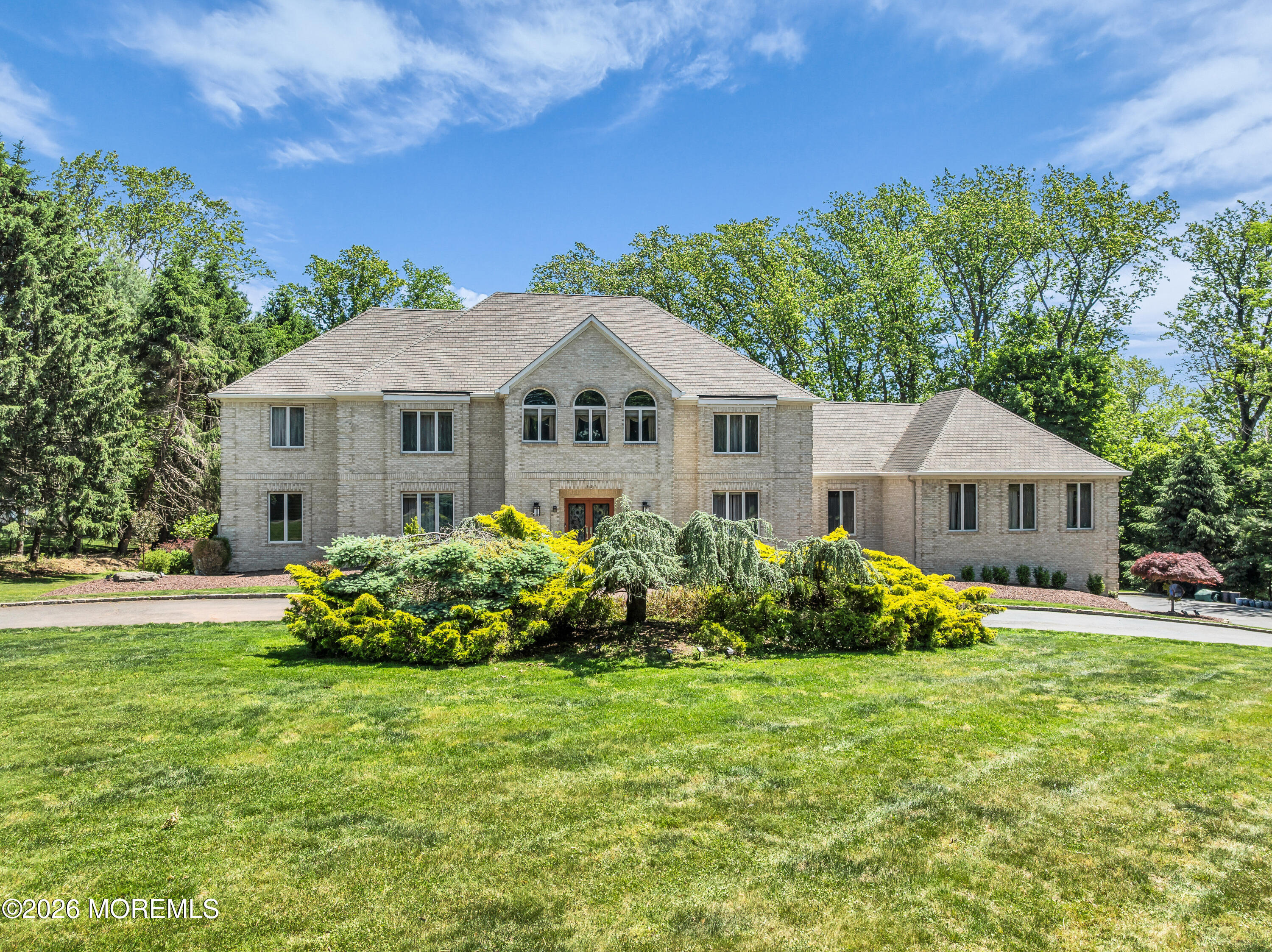 427 Fawns Run Morganville NJ 07751