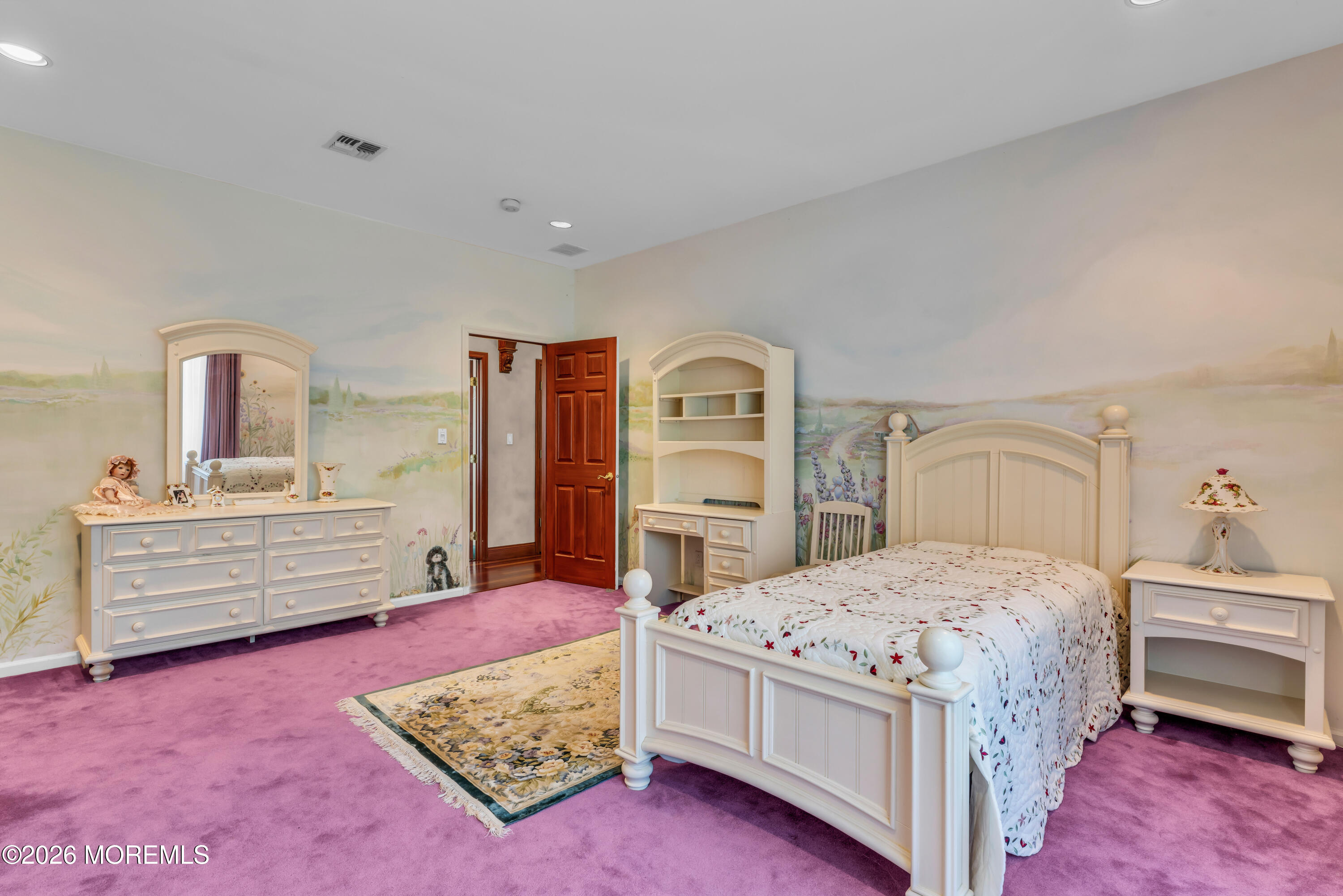 427 Fawns Run Morganville NJ 07751