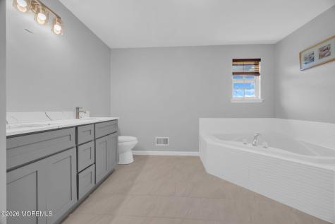 18 Gloria Lane Monroe NJ 08831