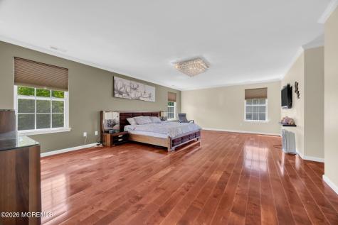 18 Gloria Lane Monroe NJ 08831
