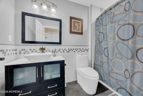 18 Gloria Lane Monroe NJ 08831