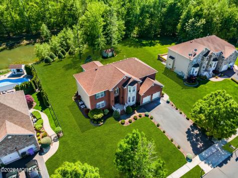 18 Gloria Lane Monroe NJ 08831
