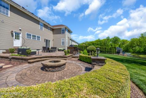 18 Gloria Lane Monroe NJ 08831