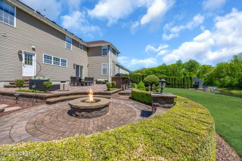 18 Gloria Lane Monroe NJ 08831