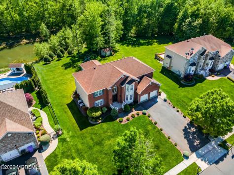 18 Gloria Lane Monroe NJ 08831