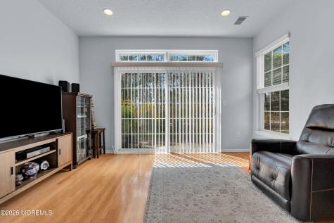 8 April Springs Court Lakewood NJ 08701