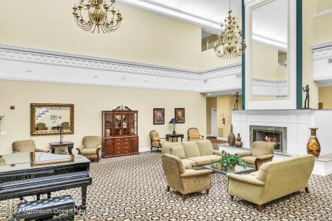 8 April Springs Court Lakewood NJ 08701