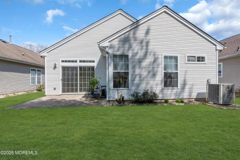 8 April Springs Court Lakewood NJ 08701