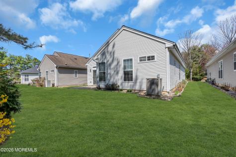 8 April Springs Court Lakewood NJ 08701