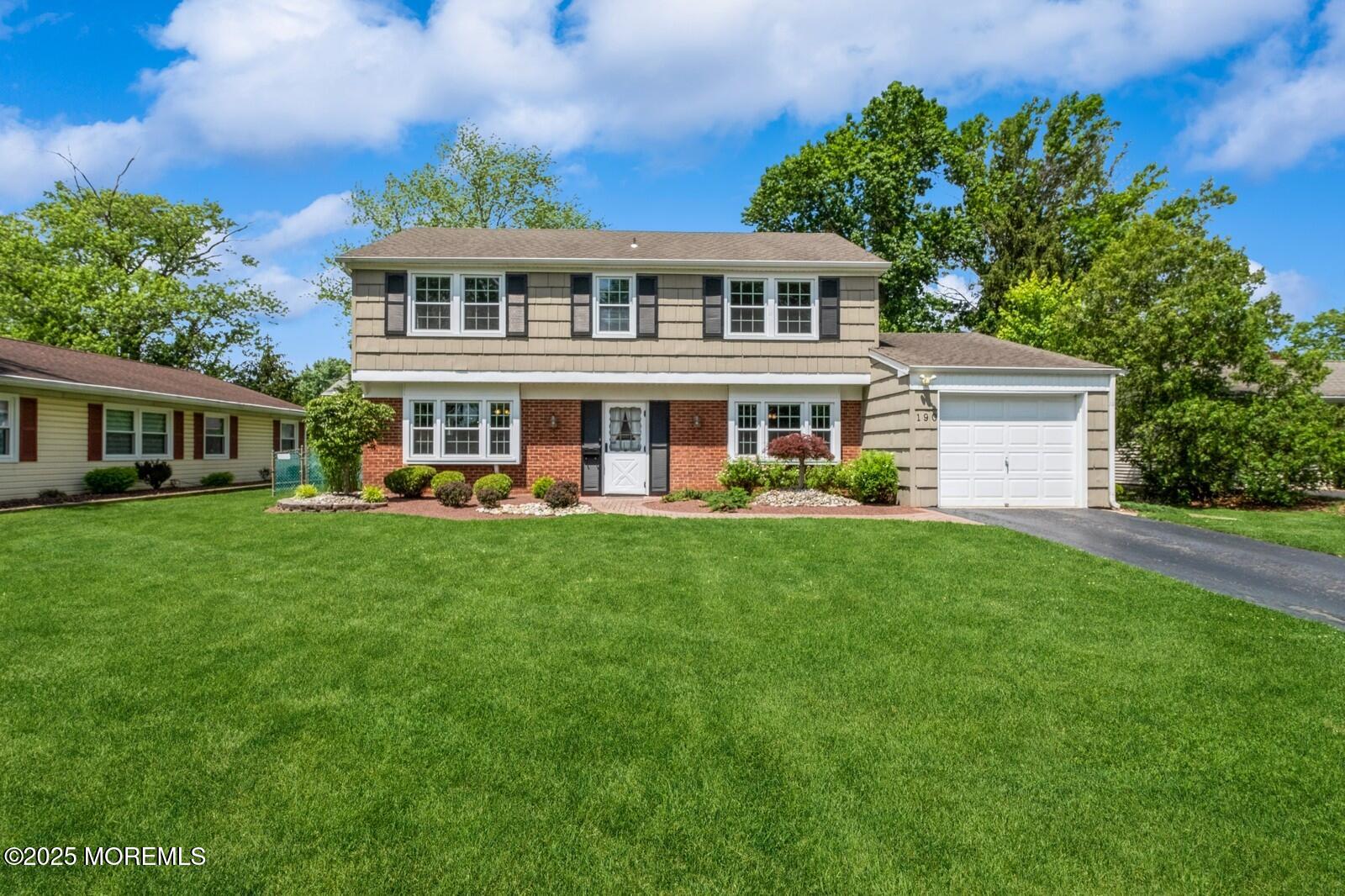 190 Deerfield Lane Matawan NJ 07747