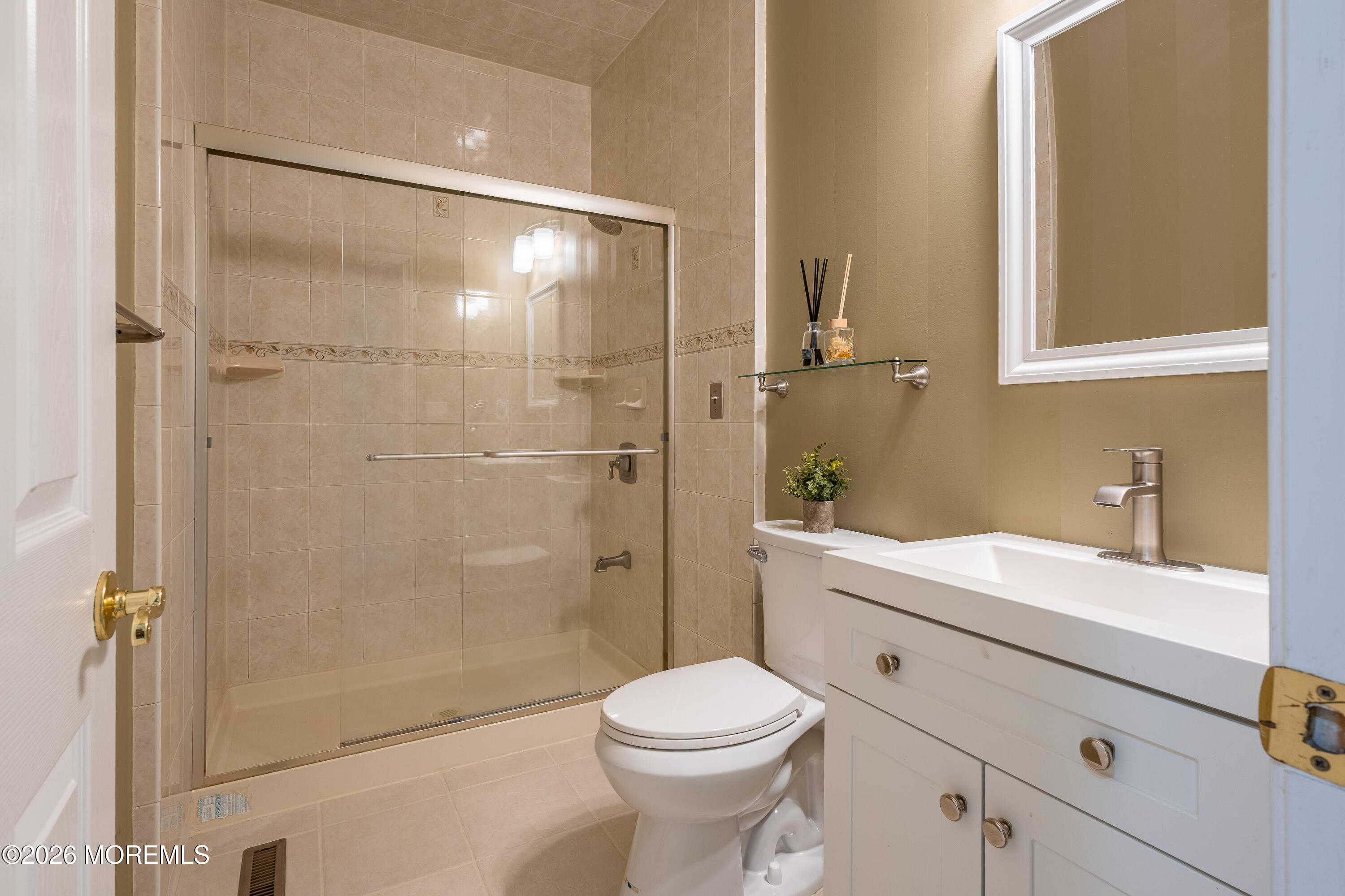 28 Tall Oaks Drive Monroe NJ 08831
