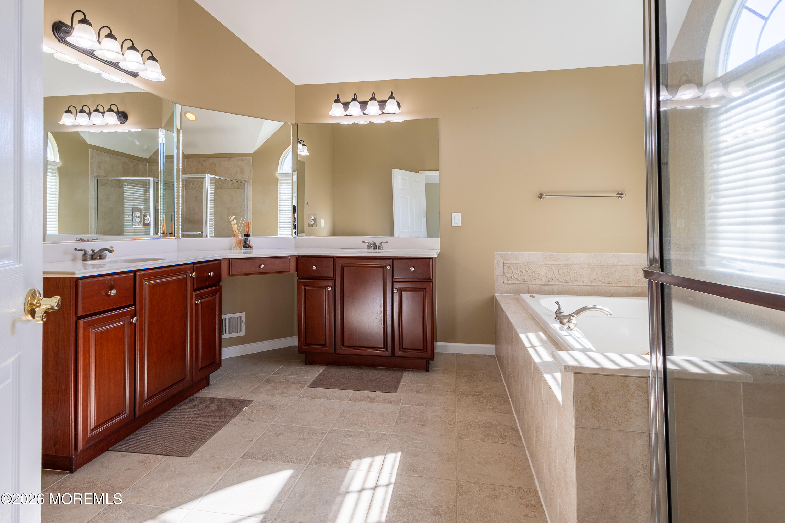 28 Tall Oaks Drive Monroe NJ 08831