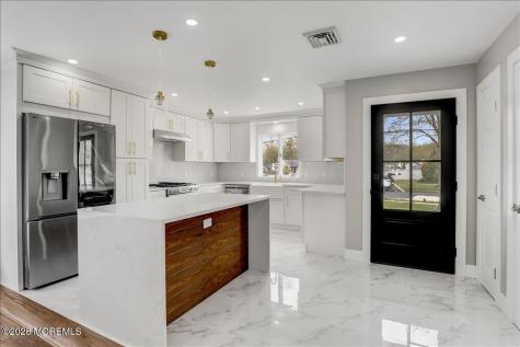 3 Roberta Drive Middletown NJ 07748
