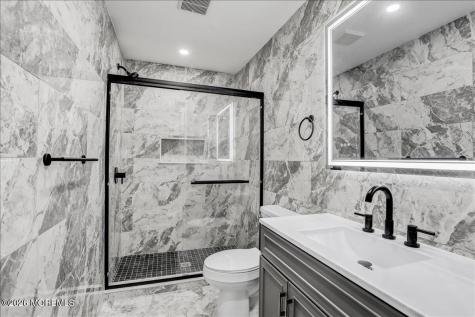 3 Roberta Drive Middletown NJ 07748