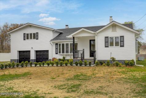 3 Roberta Drive Middletown NJ 07748