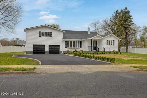 3 Roberta Drive Middletown NJ 07748
