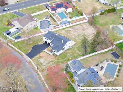 3 Roberta Drive Middletown NJ 07748