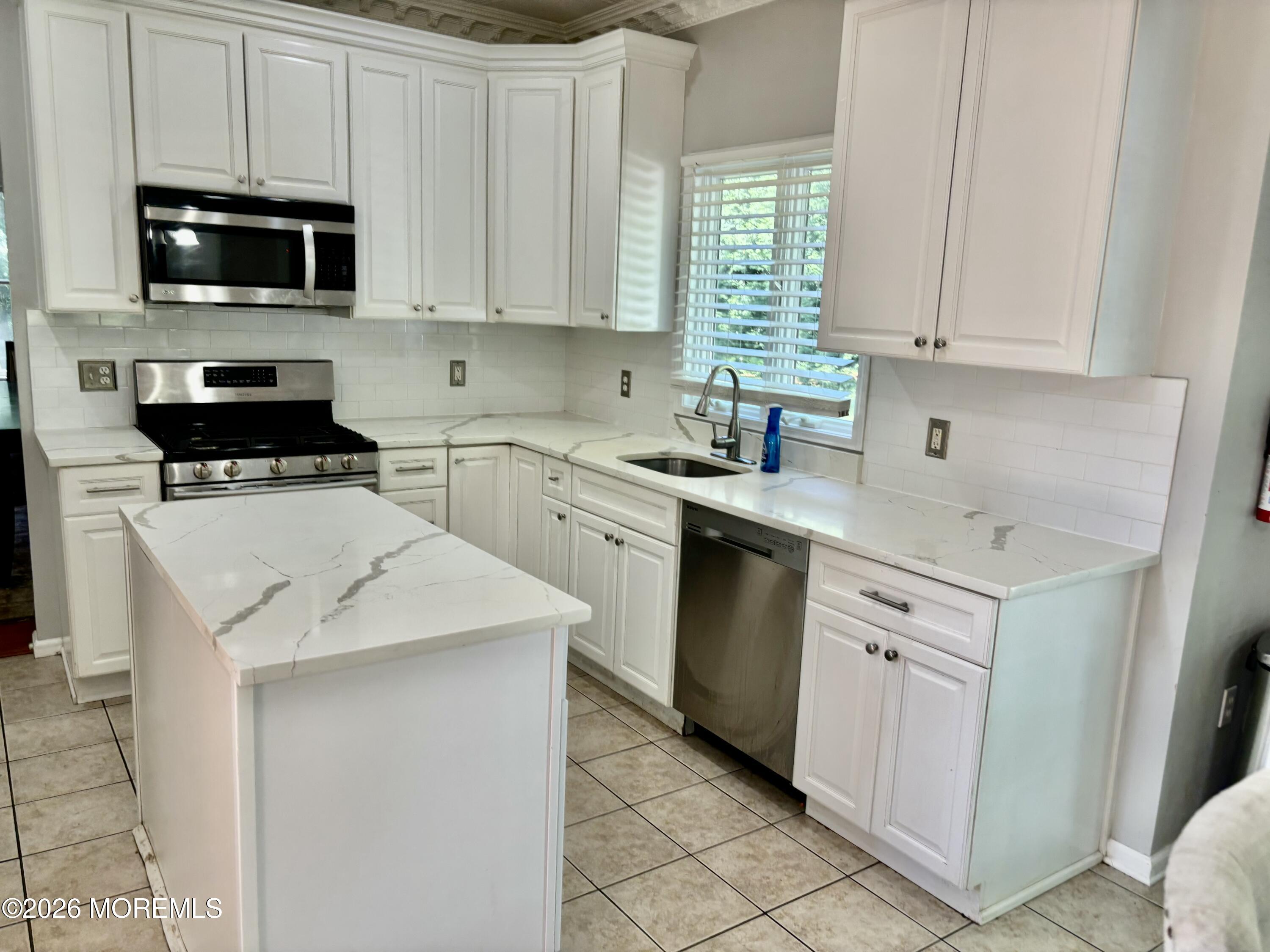 22 Kuzyk Road Cream Ridge NJ 08514