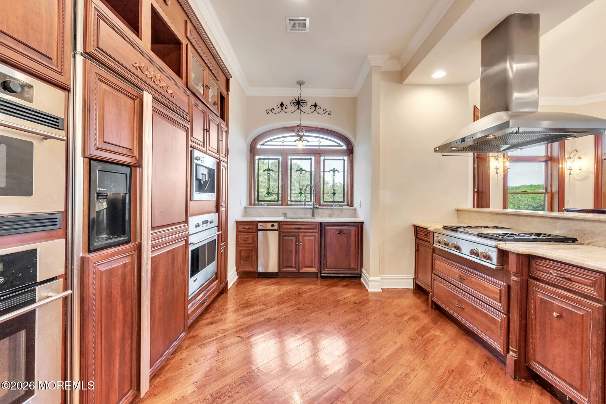 37 Robbins Road S Millstone NJ 08510