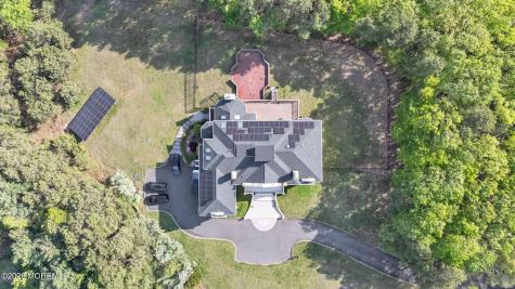37 Robbins Road S Millstone NJ 08510