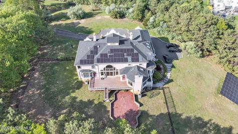 37 Robbins Road S Millstone NJ 08510
