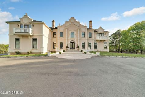 37 Robbins Road S Millstone NJ 08510