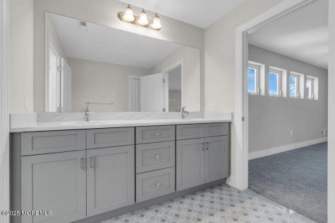 7 Potters Court Bayville NJ 08721