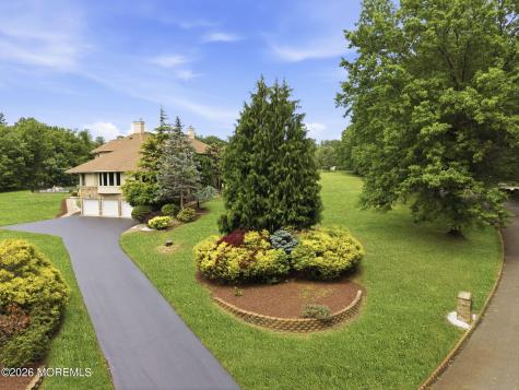 440 Fawns Run Morganville NJ 07751