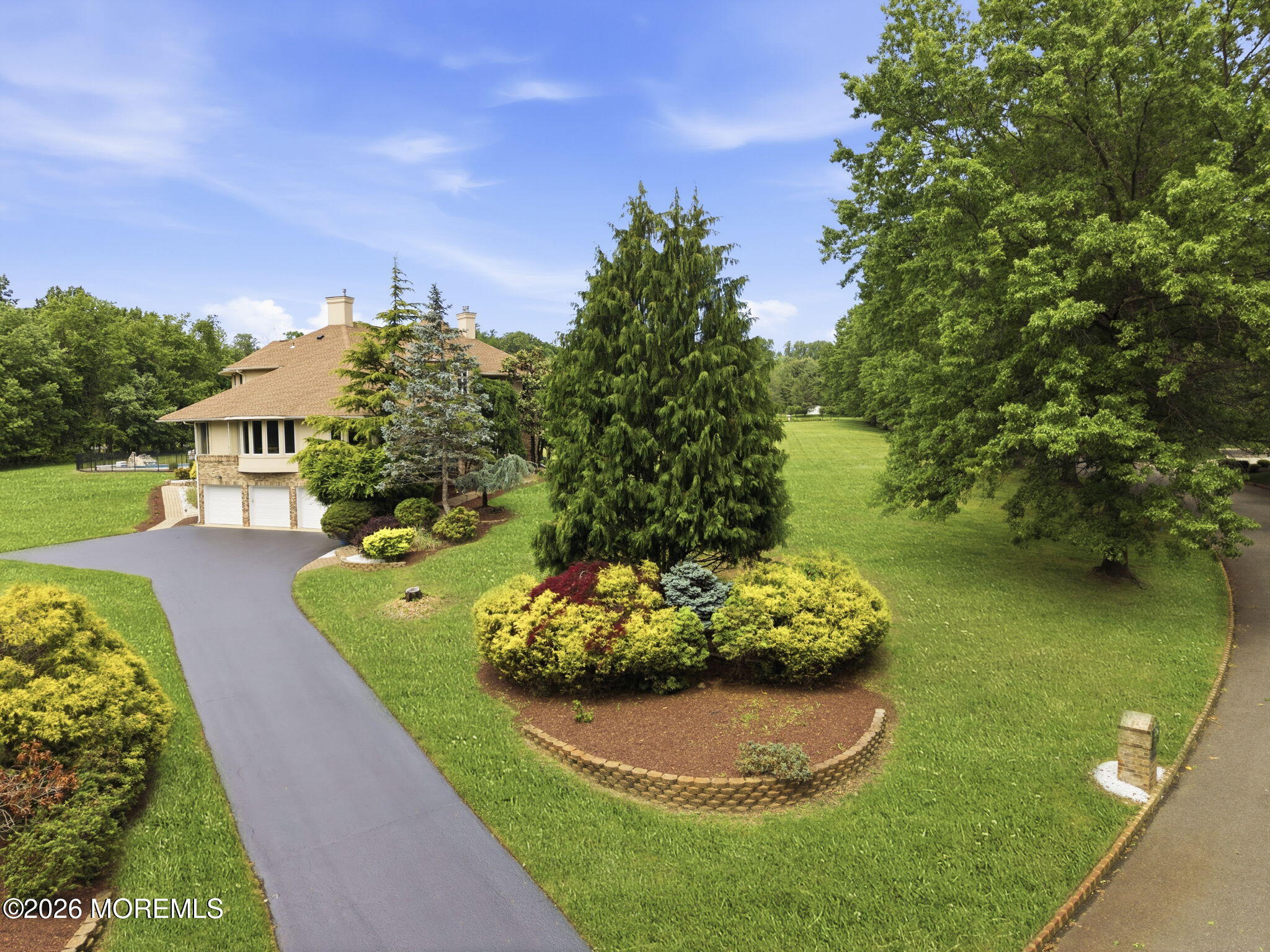 440 Fawns Run Morganville NJ 07751
