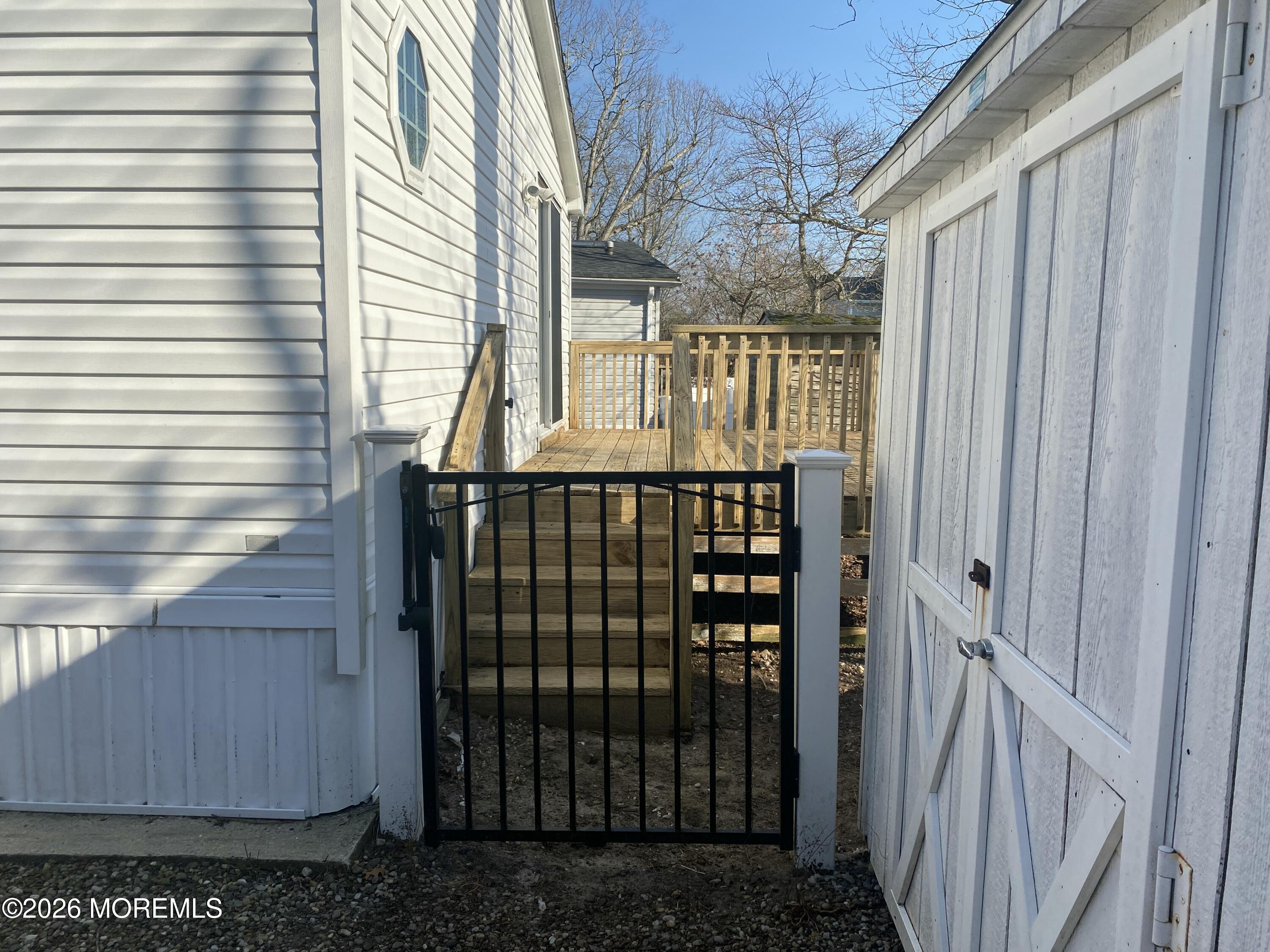 11 Oak Tree Lane Manahawkin NJ 08050