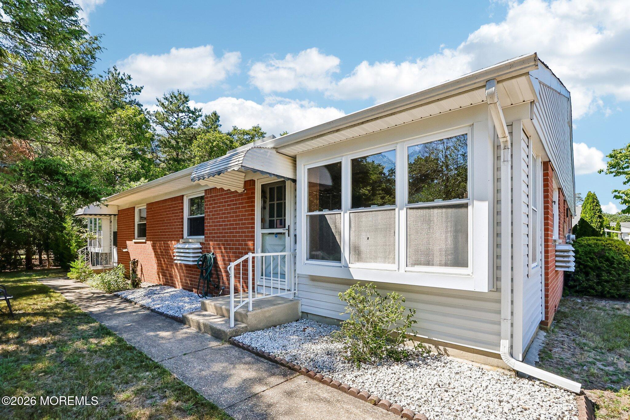 14 Potomac Lane Whiting NJ 08759