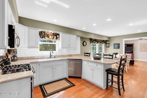 30 Deborah Lane Howell NJ 07731