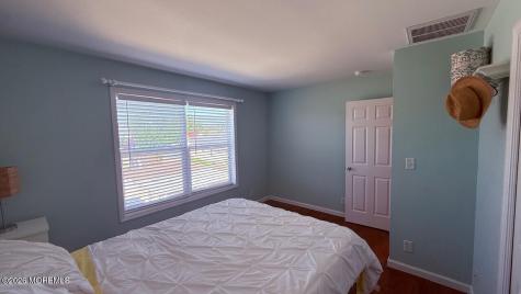 6 Spring Street Beachwood NJ 08722