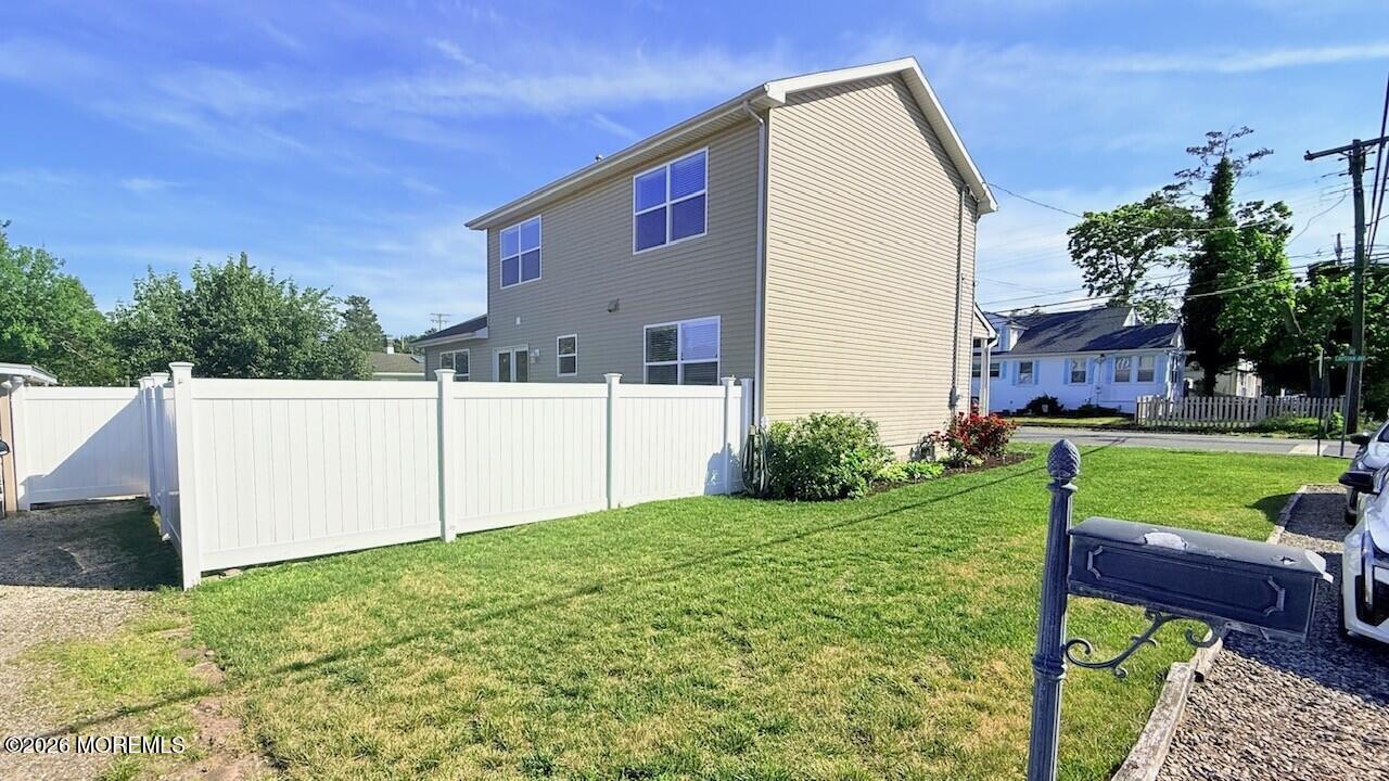 6 Spring Street Beachwood NJ 08722