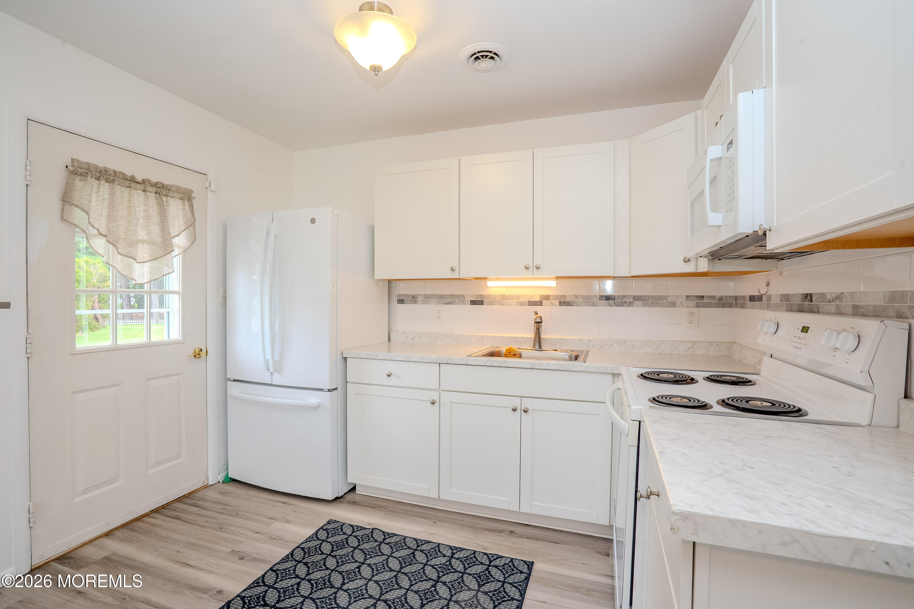 8 B Alaska Avenue Whiting NJ 08759