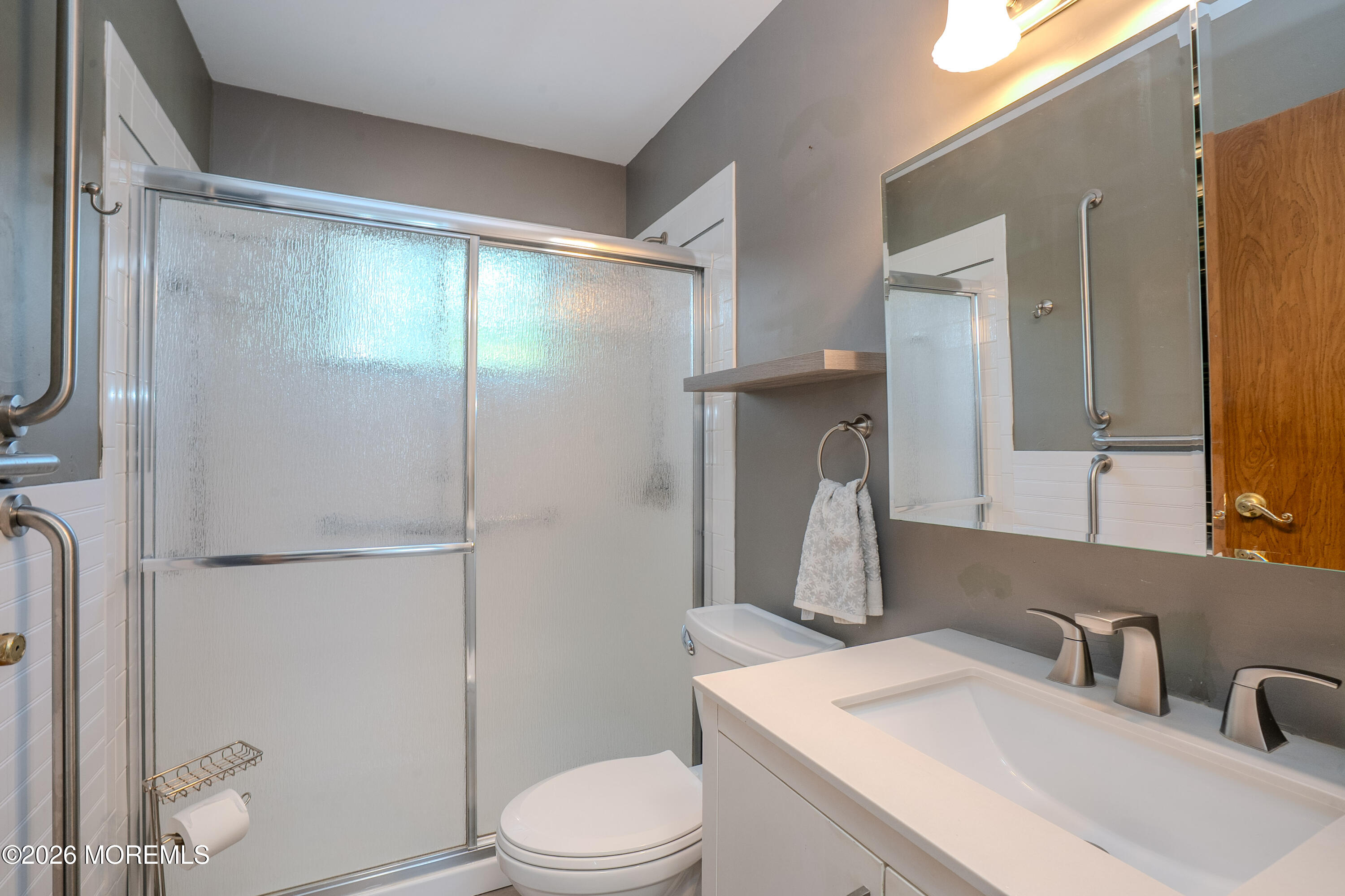 8 B Alaska Avenue Whiting NJ 08759