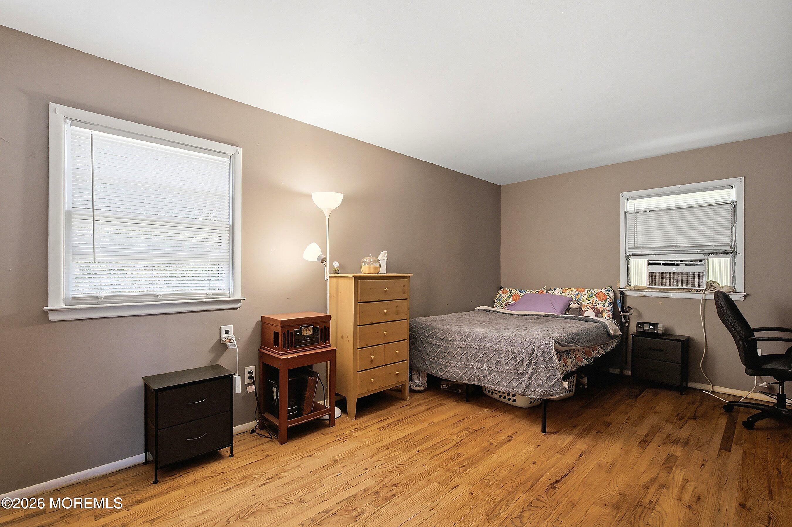 81 Elm Street Beachwood NJ 08722