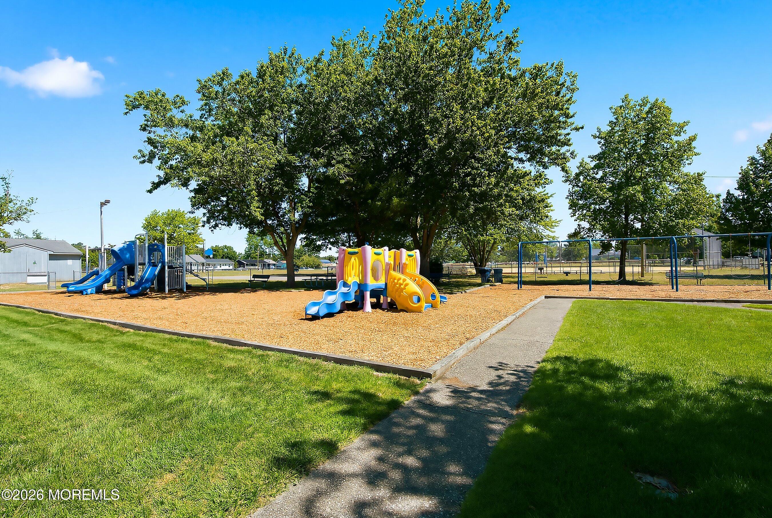81 Elm Street Beachwood NJ 08722