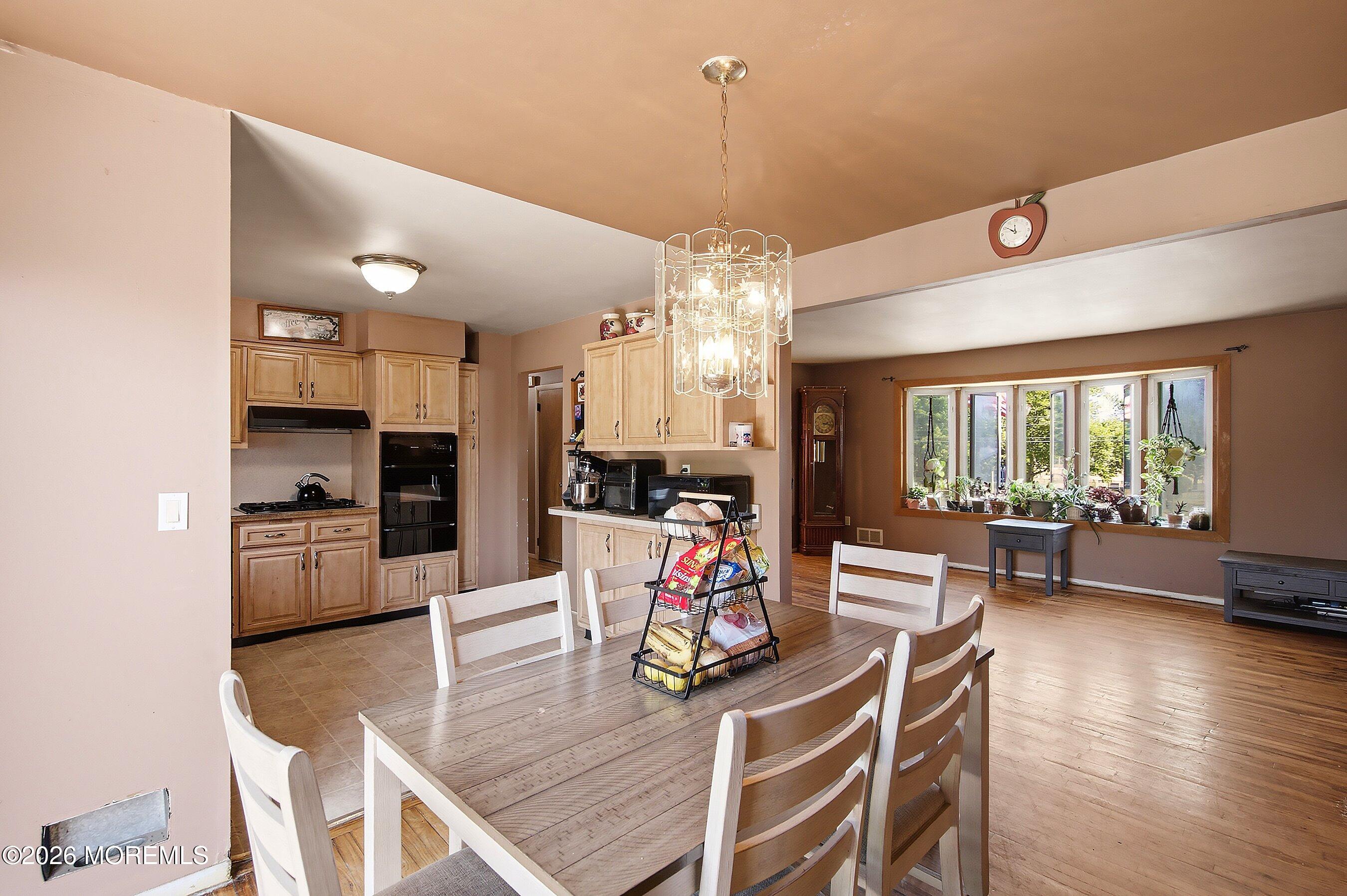 81 Elm Street Beachwood NJ 08722