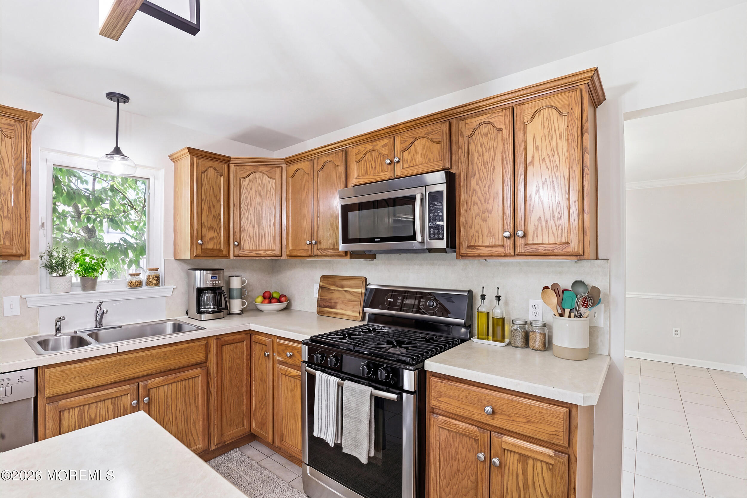 808 Anchor Avenue Beachwood NJ 08722