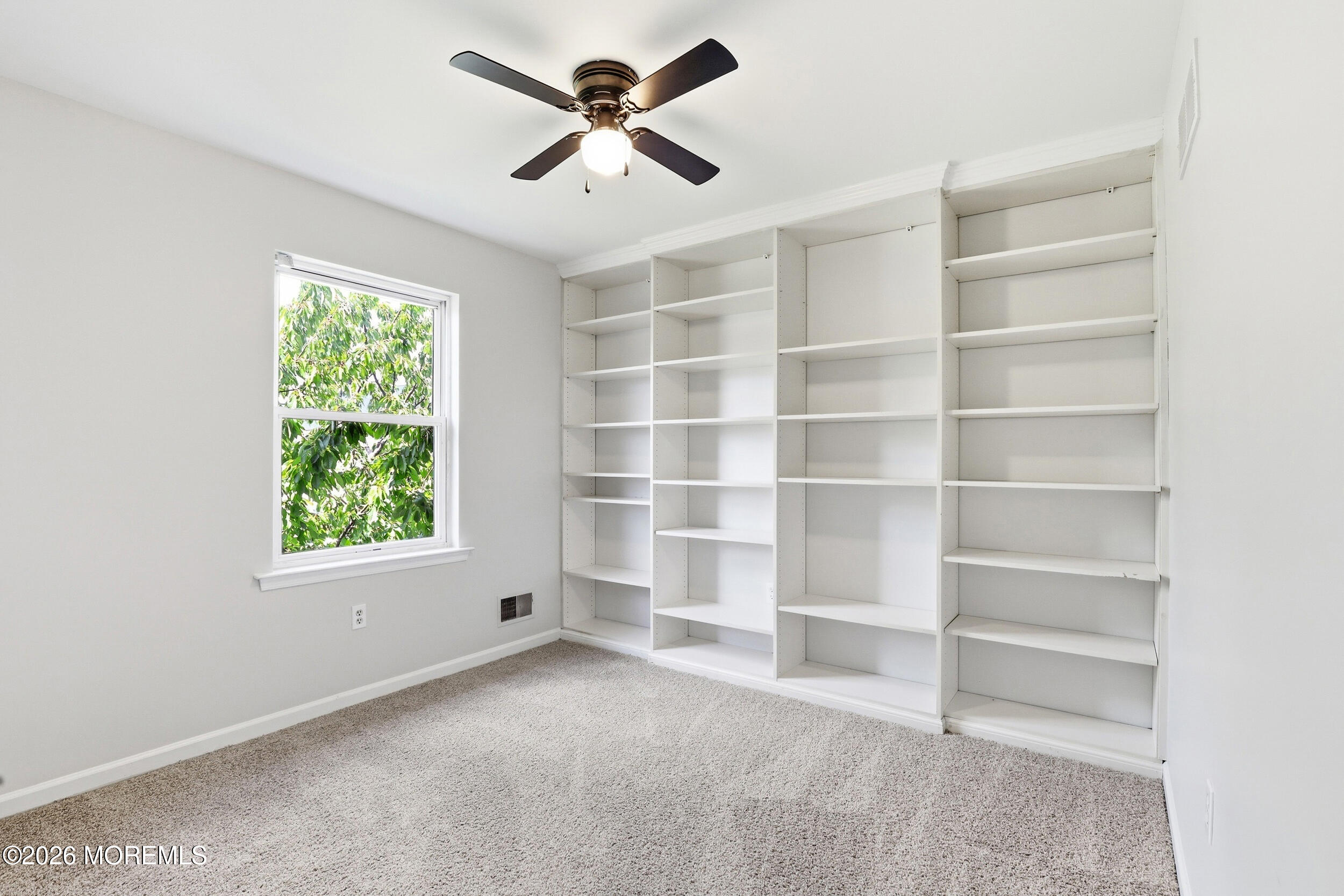808 Anchor Avenue Beachwood NJ 08722