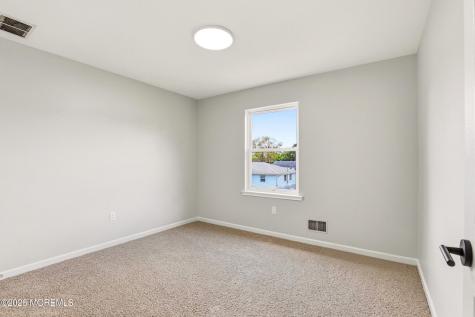 808 Anchor Avenue Beachwood NJ 08722
