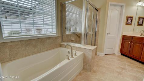 21 W Baccio Lane Farmingdale NJ 07727