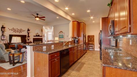 21 W Baccio Lane Farmingdale NJ 07727