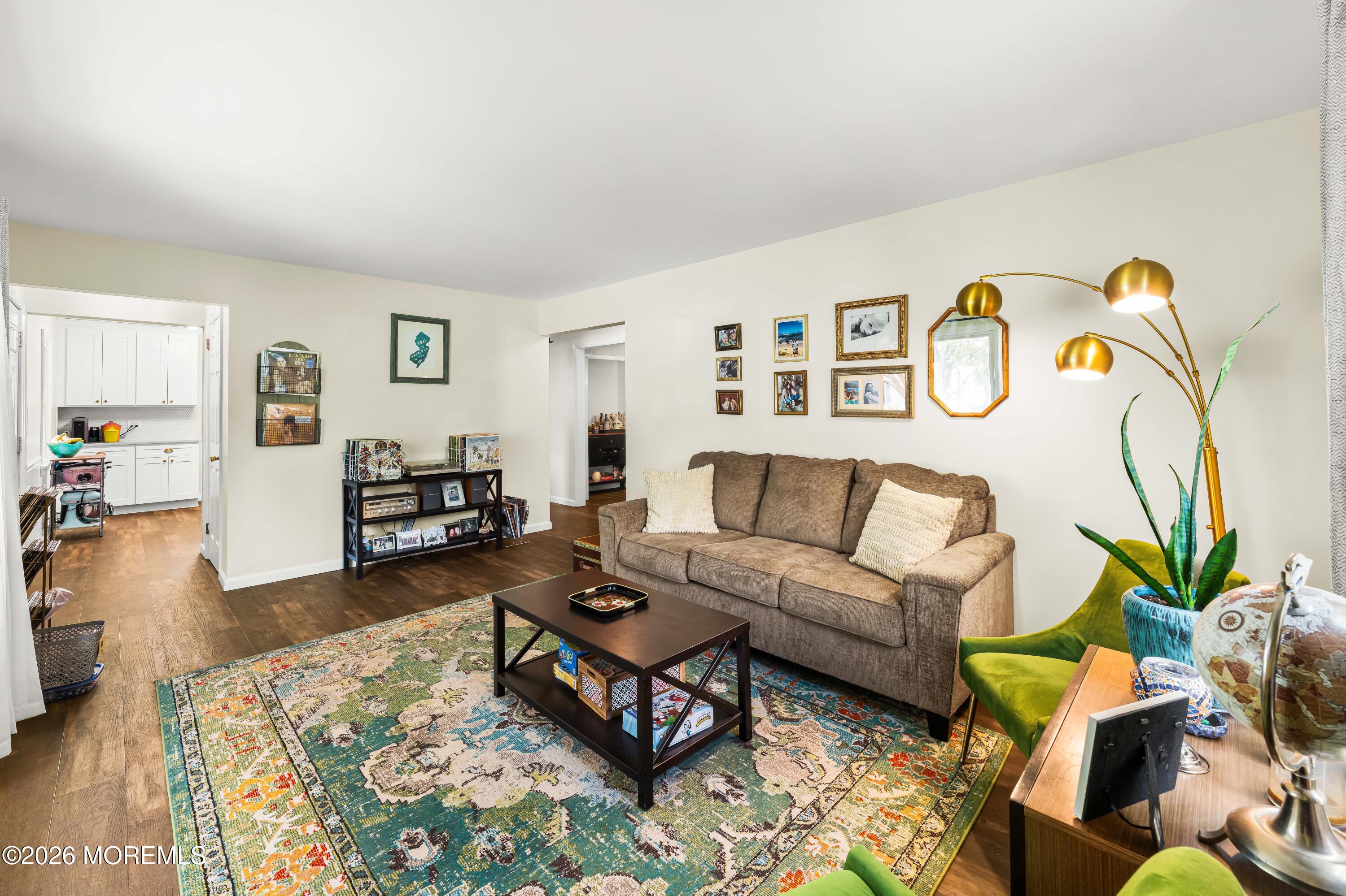 7 Pierrepont Avenue Middlesex NJ 08846