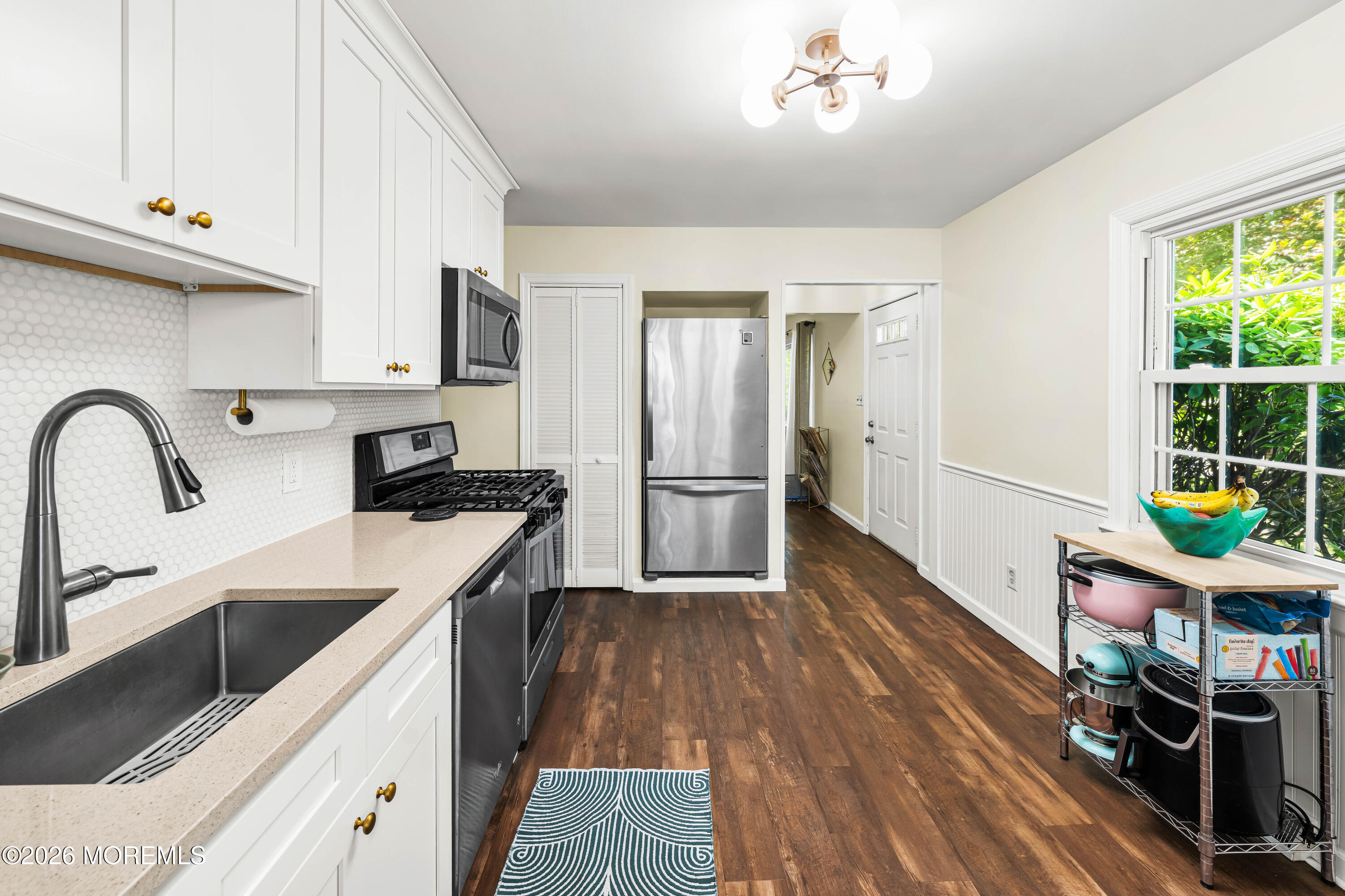 7 Pierrepont Avenue Middlesex NJ 08846